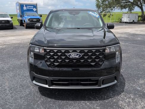 Used 2025 Ford Maverick XLT FWD image 3