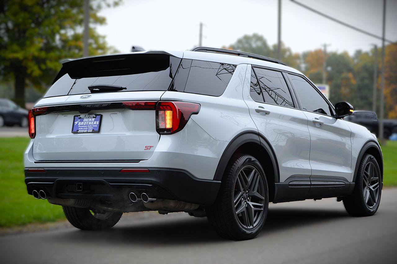 Used 2026 Ford Explorer ST AWD/4WD image 5