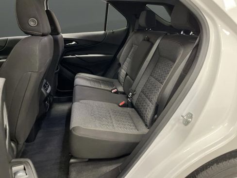 Used 2024 Chevrolet Equinox LT image 28