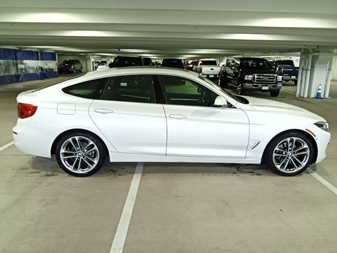 Used 2017 BMW 330i Gran Turismo xDrive AWD/4WD image 4