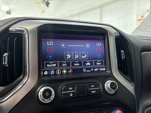 Used 2021 GMC Sierra 1500 SLT w/ SLT Premium Package AWD/4WD image 30