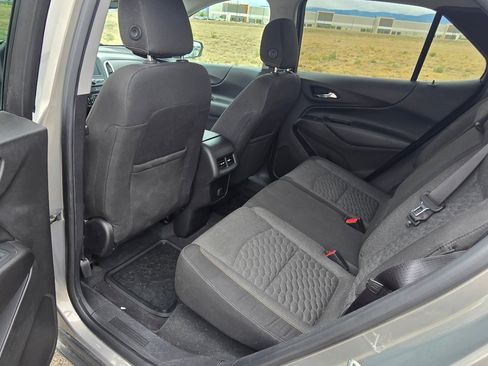 Used 2018 Chevrolet Equinox LT image 15