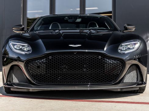 Used 2022 Aston Martin DBS Superleggera RWD image 4