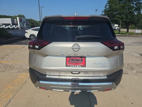 Certified 2022 Nissan Rogue Platinum w/ Head-Up Display Package AWD/4WD image 4