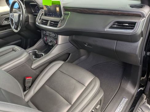 Used 2023 Chevrolet Suburban Z71 w/ Luxury Package image 26