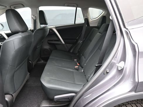 Used 2018 Toyota RAV4 LE w/ All Weather Liner Package AWD/4WD image 25