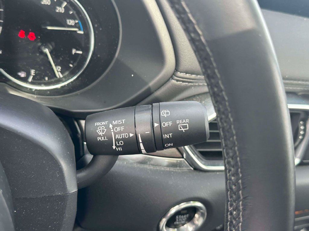 Used 2023 MAZDA CX-5 Signature AWD/4WD image 24