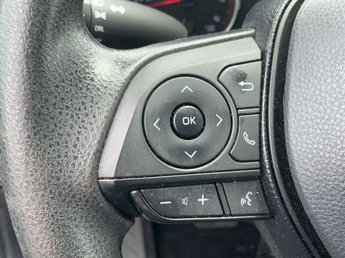 Certified 2021 Toyota RAV4 LE AWD/4WD image 18