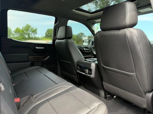 Used 2022 GMC Sierra 1500 SLT w/ SLT Convenience Package AWD/4WD image 13