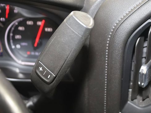 Used 2020 Chevrolet Silverado 1500 LT Trail Boss image 7