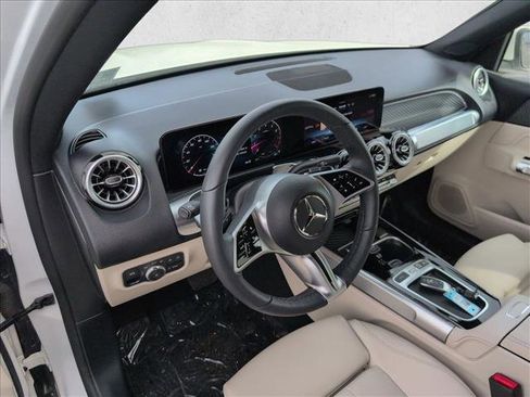 Certified 2025 Mercedes-Benz GLB 250 GLB 250 image 10