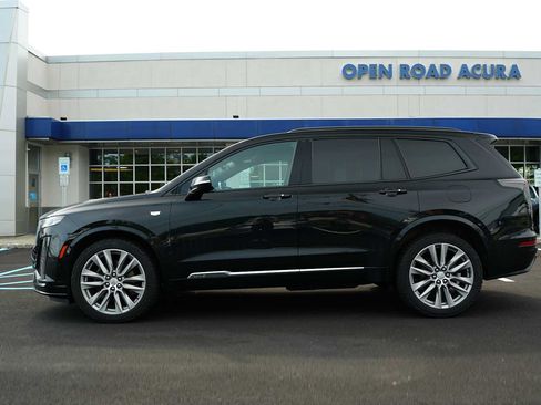 Used 2021 Cadillac XT6 Sport AWD/4WD image 4