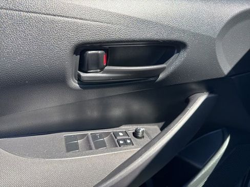 Used 2024 Toyota Corolla LE FWD image 17