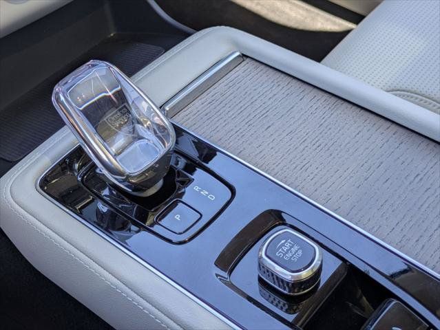 Used 2025 Volvo XC90 B6 Ultra w/ Lounge Package AWD/4WD image 20