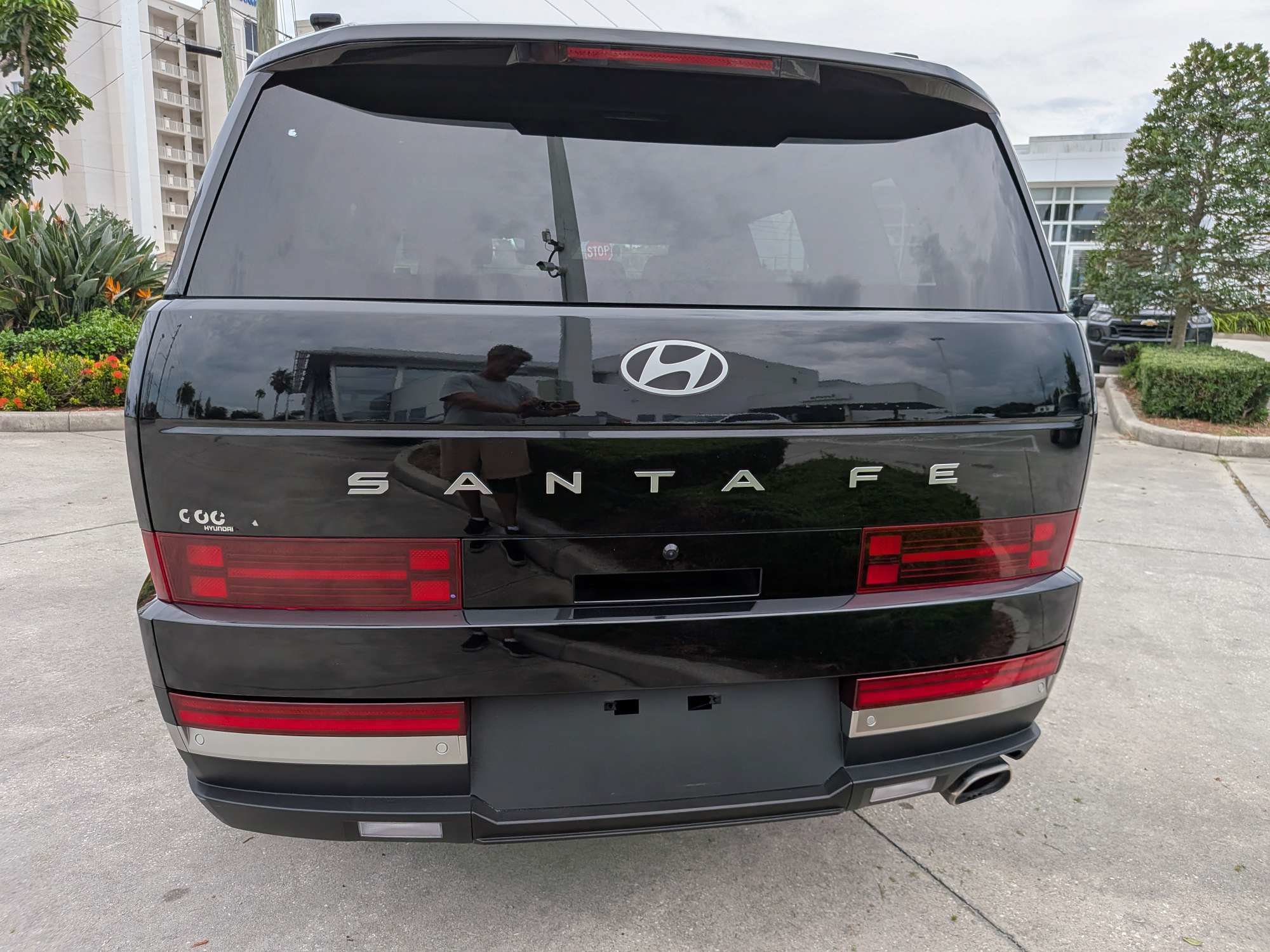 Used 2024 Hyundai Santa Fe Limited FWD image 4