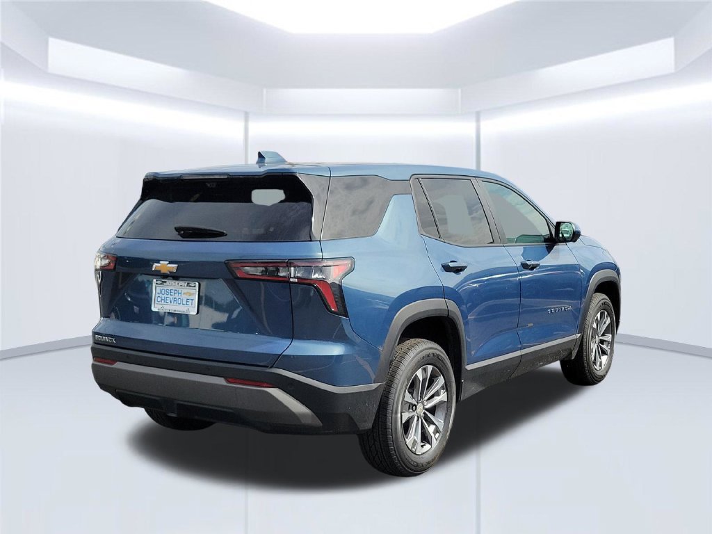 Used 2025 Chevrolet Equinox LT w/ Safety and Technology Package FWD image 5