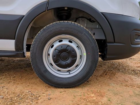 New 2026 Ford Transit 250 148 Medium Roof image 11