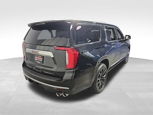 Used 2021 GMC Yukon XL Denali w/ Denali Ultimate Package AWD/4WD image 8
