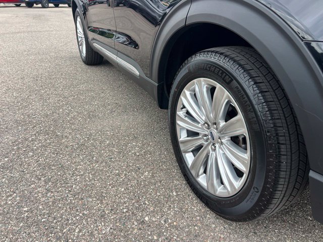 Certified 2024 Ford Explorer Limited w/ Equipment Group 301A AWD/4WD image 29