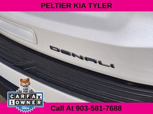 Used 2023 GMC Yukon Denali Ultimate image 9