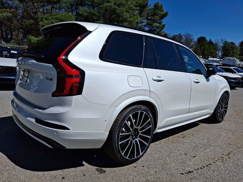 New 2026 Volvo XC90 B6 Ultra w/ Protection Package AWD/4WD image 4