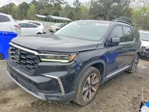 Used 2023 Honda Pilot Touring image 1