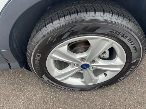 Used 2016 Ford Escape SE image 10