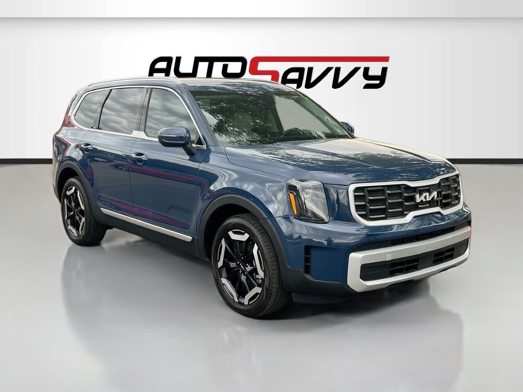Used 2025 Kia Telluride EX w/ EX Captain's Chair Package AWD/4WD image 1