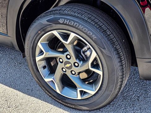 Certified 2025 Chevrolet Trax LT image 12