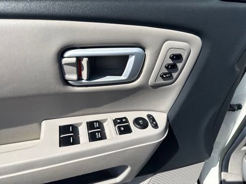 Used 2013 Honda Pilot Touring image 20