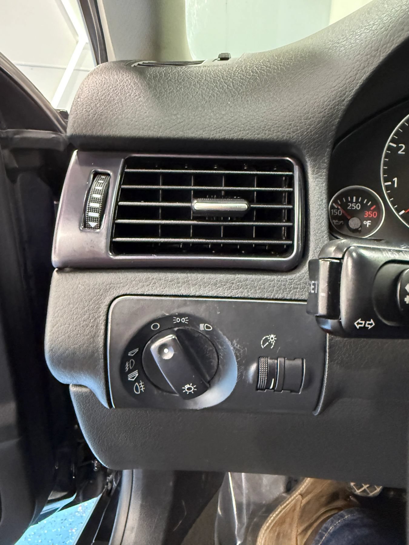 Used 2005 Audi allroad 2.7T AWD/4WD image 49