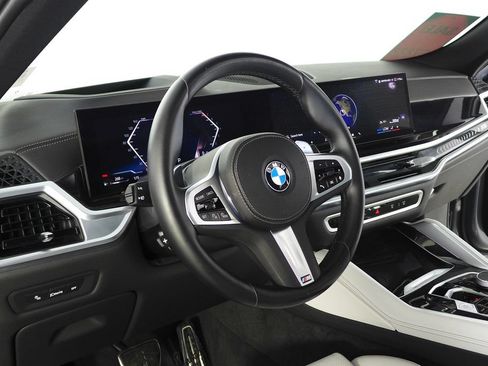 Used 2024 BMW X6 xDrive40i w/ M Sport Professional Package AWD/4WD image 31