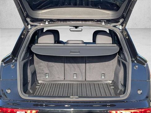 Used 2022 Audi SQ5 Premium Plus w/ Premium Plus Package AWD/4WD image 6