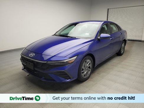 Used 2024 Hyundai Elantra SEL FWD image 1