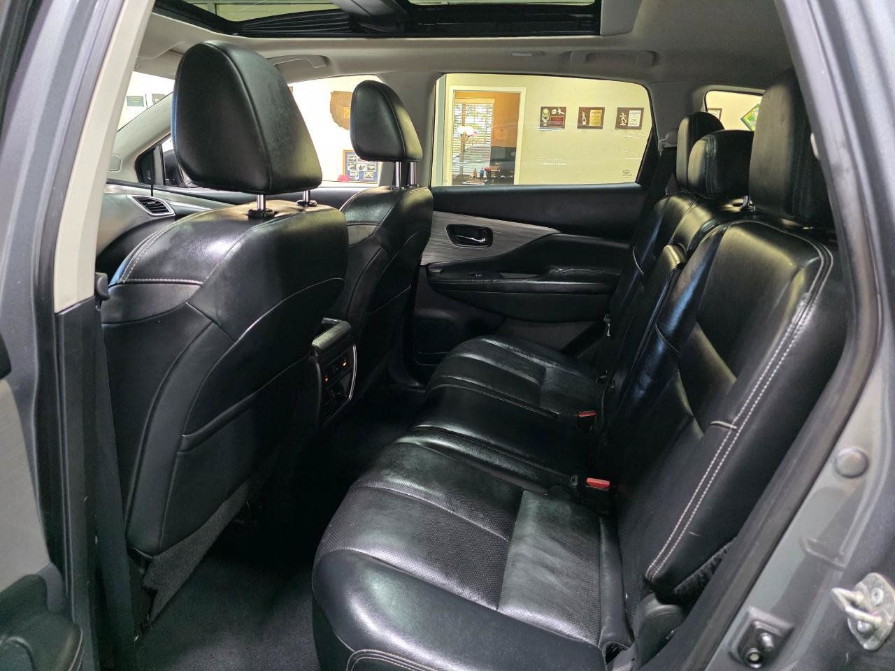 Used 2018 Nissan Murano Platinum AWD/4WD image 19