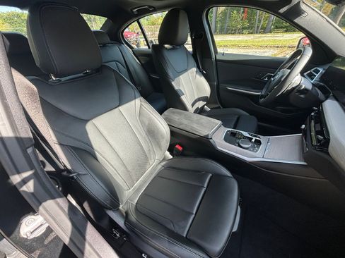 Used 2025 BMW 330i xDrive Sedan image 16