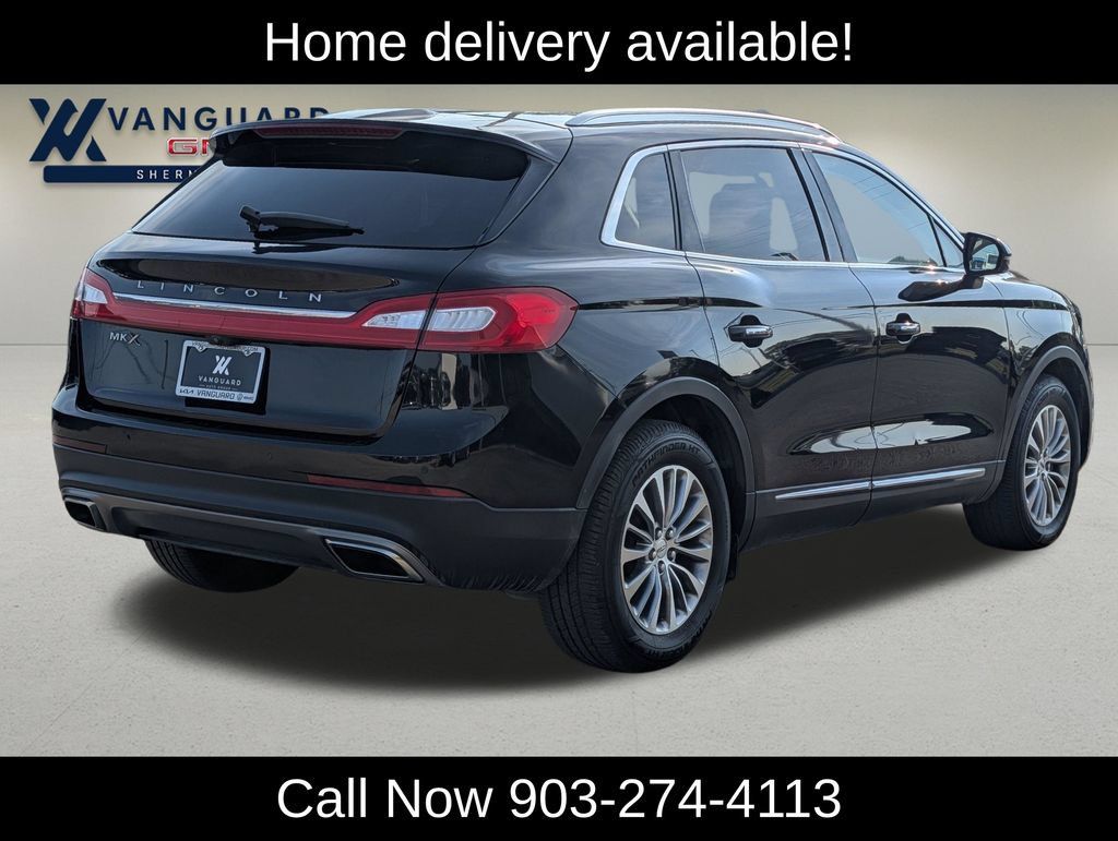Used 2018 Lincoln MKX Select w/ Select Plus Package FWD image 4