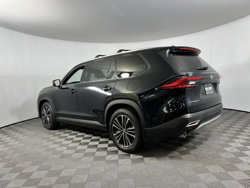 Used 2024 Toyota Grand Highlander AWD Hybrid image 9