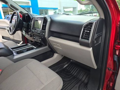 Used 2018 Ford F150 XLT w/ Equipment Group 302A Luxury AWD/4WD image 35