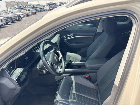 Used 2021 Audi e-tron Premium w/ Convenience Plus Package AWD/4WD image 11