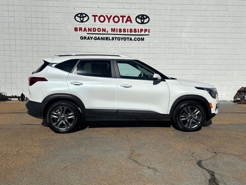 Used 2022 Kia Seltos S image 1