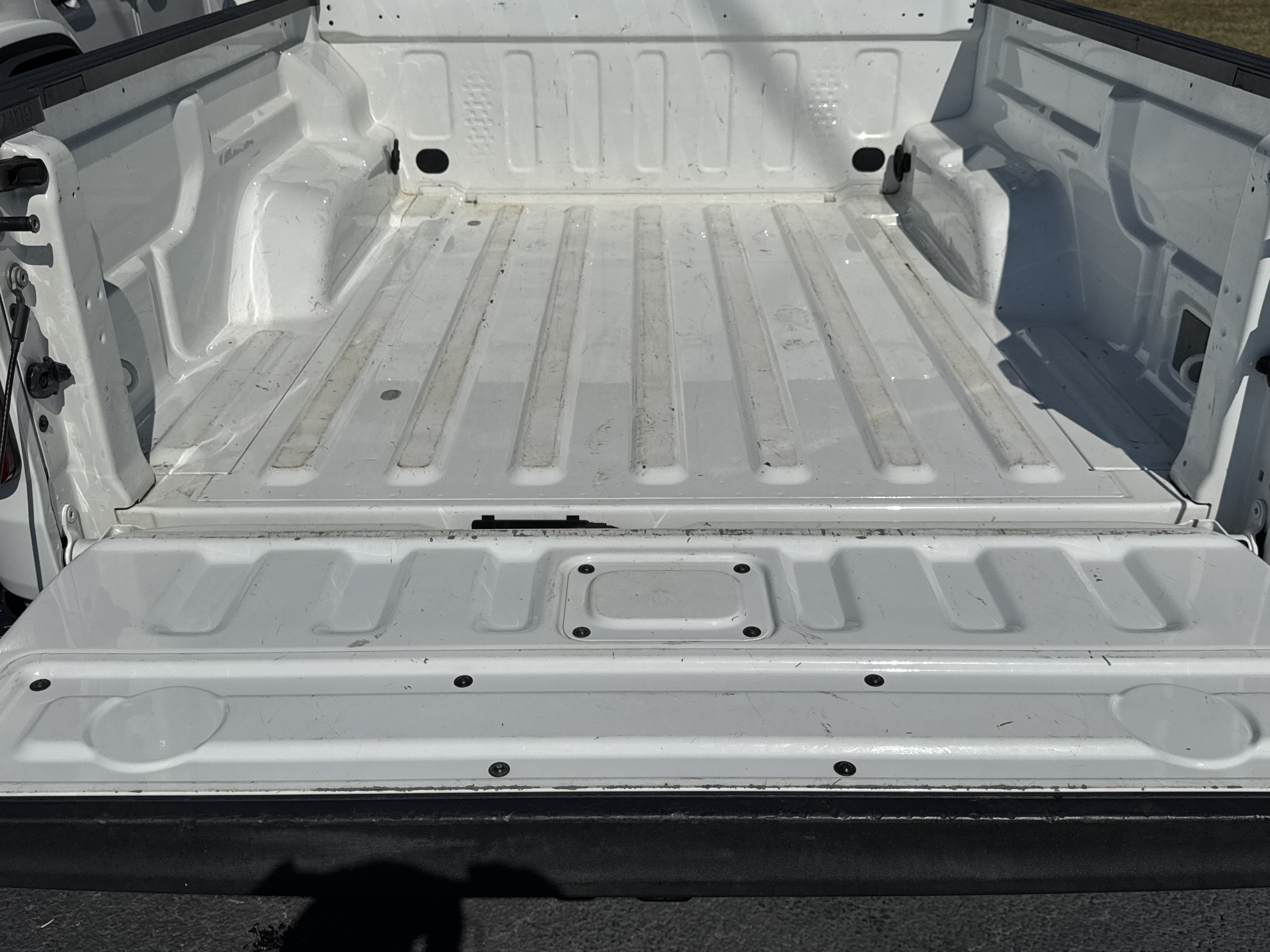 Used 2024 Jeep Gladiator Sport AWD/4WD image 18