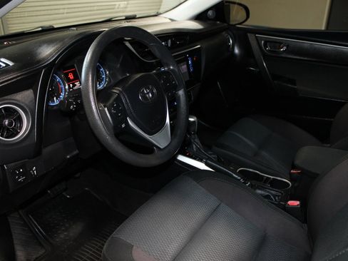 Used 2018 Toyota Corolla LE FWD image 20
