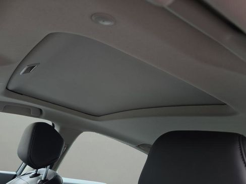 Used 2025 Honda Accord Touring image 11