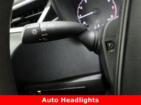 Used 2024 Toyota Corolla LE image 22