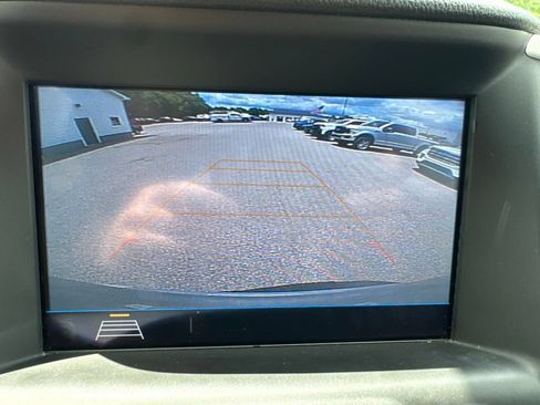 Used 2018 GMC Terrain SLT w/ Preferred Package AWD/4WD image 10