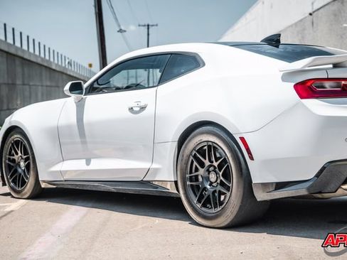 Used 2018 Chevrolet Camaro ZL1 RWD image 68