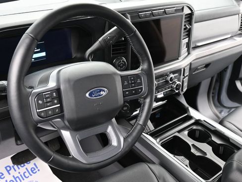 Used 2024 Ford F250 Lariat w/ Lariat Ultimate Package AWD/4WD image 16