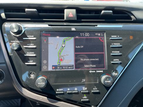 Used 2018 Toyota Camry XSE w/ Driver Assist Package FWD image 16