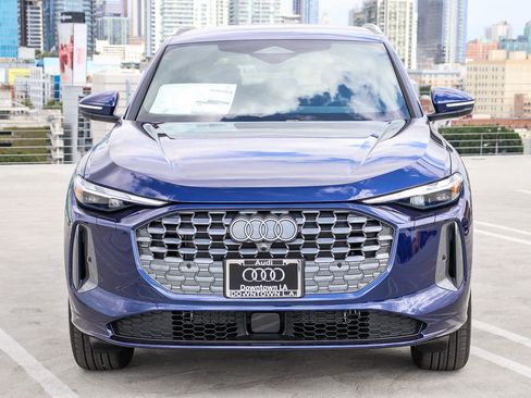 New 2025 Audi Q5 Premium image 2